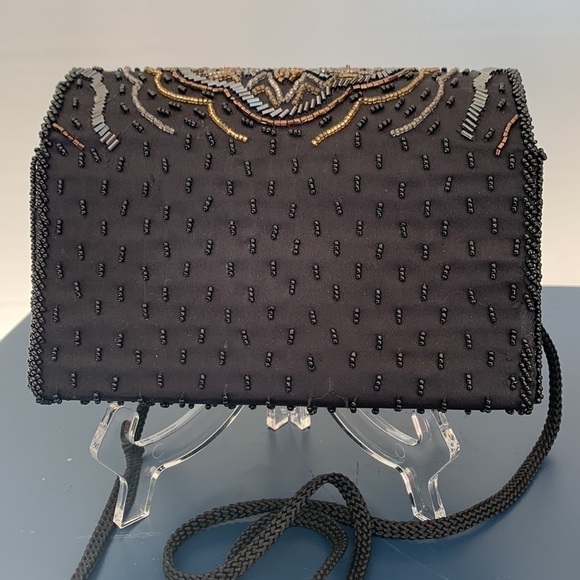 Evening beaded black handbag for homecomings. La Regale Ltd. Snap closure - Picture 7 of 10